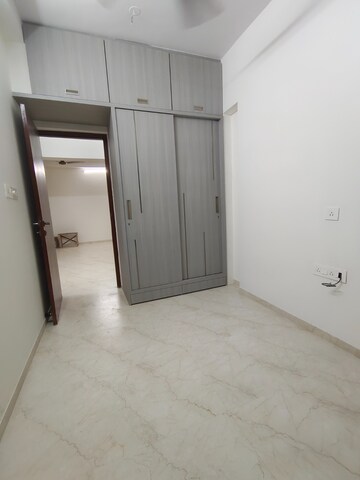 Study Room in 2.5 BHK Apartment at Prime CHS, Mulund East – for Rent