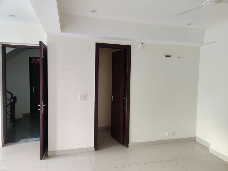 Room, patiala road 3 Bedroom 1350 Sq.Ft. Builder Floor In Patiala Road Zirakpur 8177387