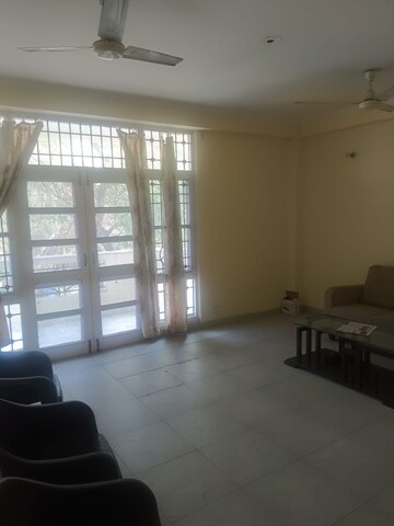 Living Room in 3 BHK Builder Floor at Unitech South City II, Sector 50 – for Rent
