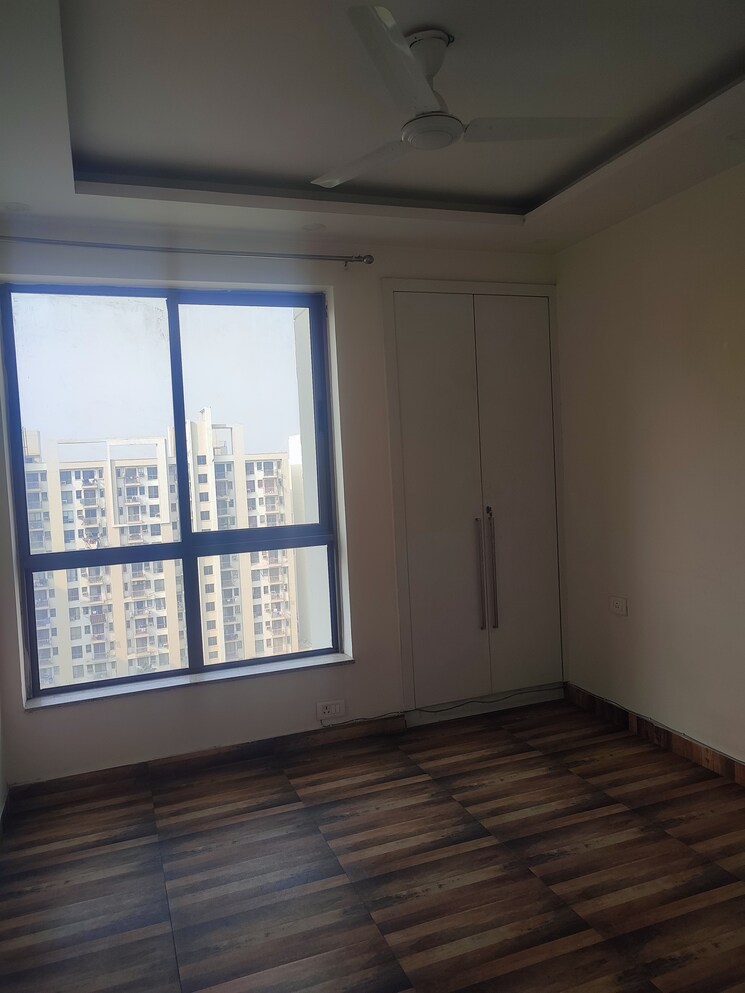 undefined, unitech-the-residences-sector-33 2 Bedroom 1100 Sq.Ft. Apartment In Sector 33 Gurgaon 8177427