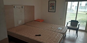 Bedroom in 3 BHK Builder Floor at Jyoti Kiran RWA, Pi I And Ii Greater Noida – for Rent