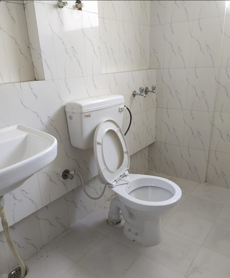 Bathroom, adore-samriddhi 2 Bedroom 570 Sq.Ft. Apartment In Sector 89 Faridabad 8177433