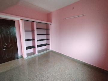 Room in 2 BHK Builder Floor at Chromepet – for Rent