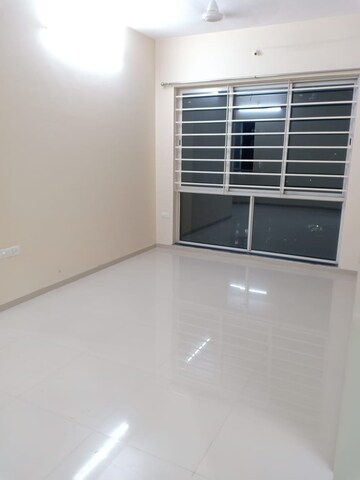 Room in 1 BHK Apartment at Raunak Heights, Ghodbunder Road – for Rent