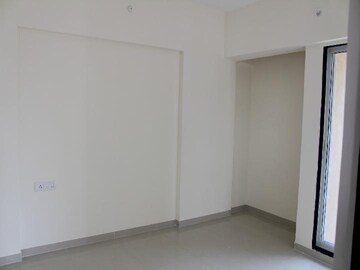 Room in 1 BHK Apartment at Raunak Heights, Ghodbunder Road – for Rent