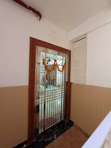 Room in 2 BHK Apartment at Stellar Mi Citihomes, Omicron Iii Greater Noida – for Sale