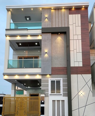 3 BHK Builder Floor For Rent in DLF Vibhuti Khand, Gomti Nagar