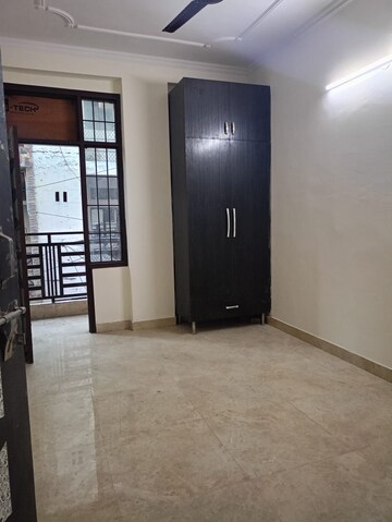 2 BHK Builder Floor For Rent in Chattarpur
