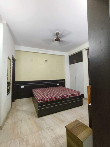 Bedroom in 1 RK Builder Floor at Saurabh Niwas, Sector 40 – for Rent