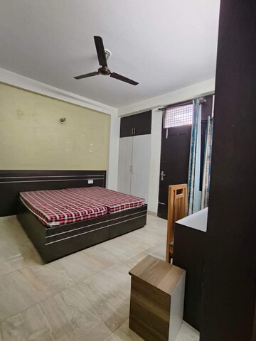 Bedroom in 1 RK Builder Floor at Saurabh Niwas, Sector 40 – for Rent