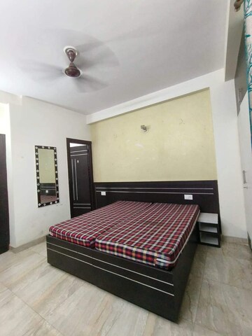 Bedroom in 1 RK Builder Floor at Saurabh Niwas, Sector 40 – for Rent