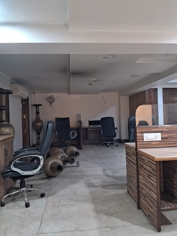 Commercial Office Space 700 Sq.Ft. For Rent in Nirman Vihar Delhi  8177682