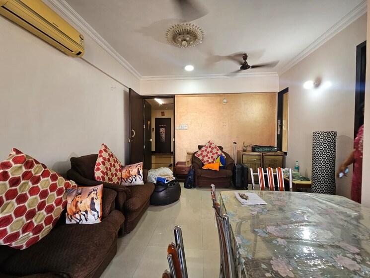 Bedroom, lake-home 2 Bedroom 885 Sq.Ft. Apartment In Powai Mumbai 8177700