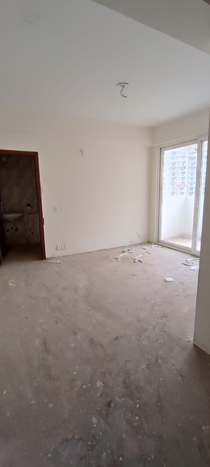 3 BHK + Pooja Room Builder Floor For Sale in BPTP Amstoria Country Floor