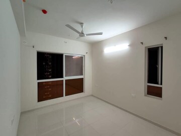 Room in 2 BHK Apartment at Godrej Green Cove, Mahalunge – for Rent