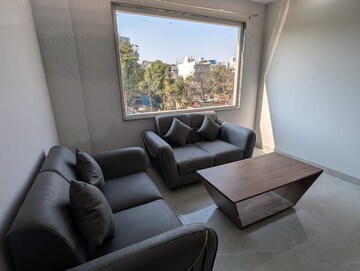 Living Room in 1 BHK Builder Floor at Signature Tower Sector 30, Sector 30 – for Rent