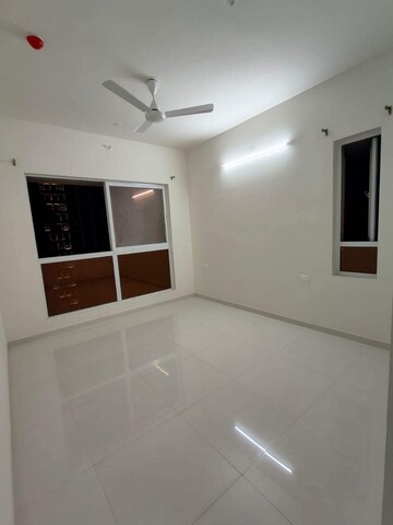 Room in 3 BHK Apartment at Godrej Green Cove, Mahalunge – for Rent