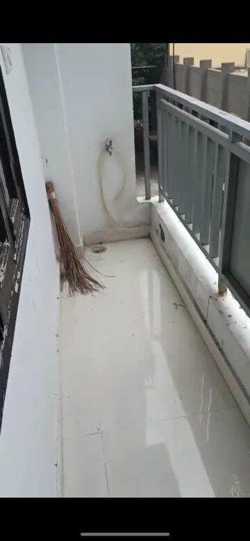 Balcony in 2 BHK Builder Floor at Shahdara – for Rent