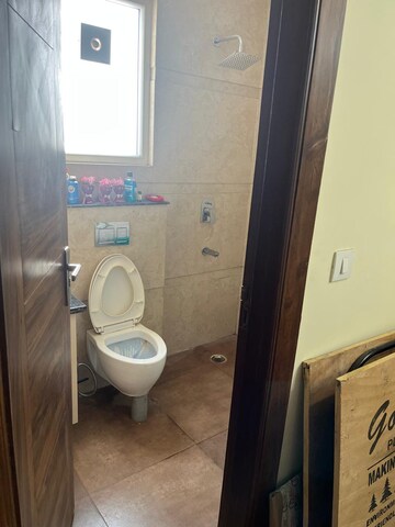Bathroom in 2 BHK Builder Floor at Signature Tower Sector 30, Sector 30 – for Rent