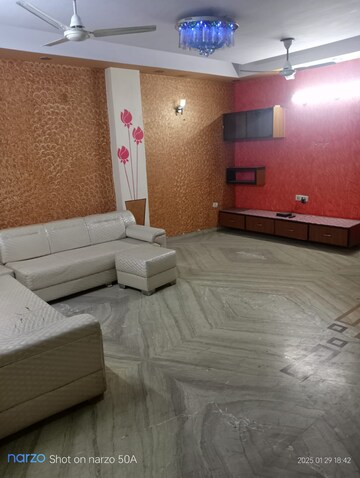 Bedroom in 3 BHK Builder Floor at Dilshad Garden – for Rent