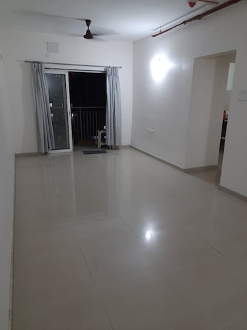 Room in 2 BHK Apartment at Indiabulls Greens, New Panvel – for Rent