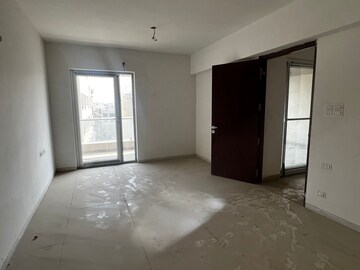 Room in 4 BHK Apartment at Madhapur – for Sale