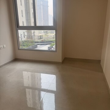 Room in 2 BHK Apartment at Piramal Vaikunth, Ashok Nagar – for Sale