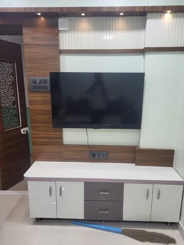 Room in 1 BHK Apartment at Mahape – for Rent