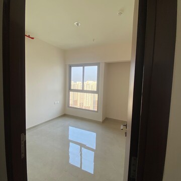 Room in 2 BHK Apartment at Piramal Vaikunth, Ashok Nagar – for Rent