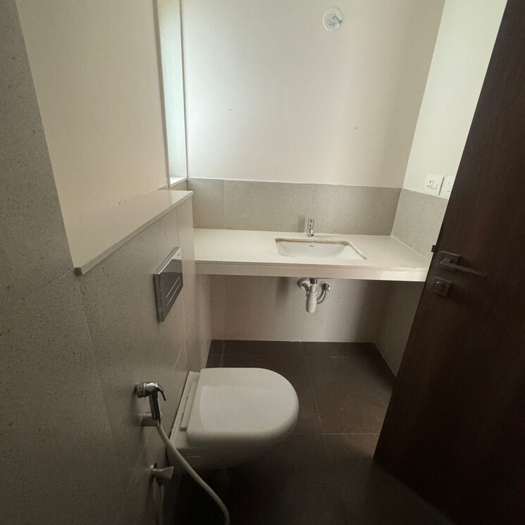 Bathroom, piramal-vaikunth-vijit 2 Bedroom 708 Sq.Ft. Apartment In Ashok Nagar Thane 8177831