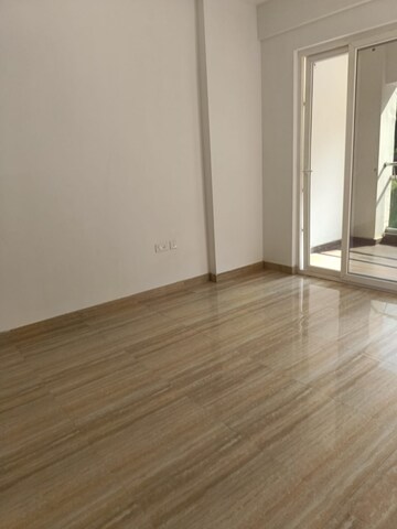 Room in 3 BHK Apartment at Dasnac Burj, Sector 75 – for Rent
