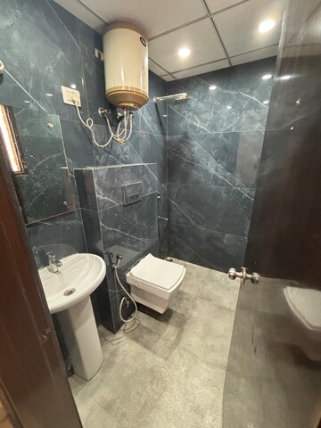 Bathroom in 2 BHK Apartment at RWA Residential Society Sector 46, Sector 46 – for Rent