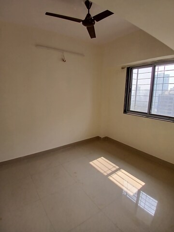 Room in 1 BHK Apartment at Goregaon West – for Rent