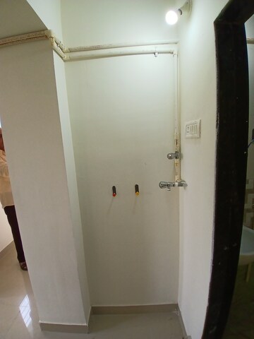 Furnished Amenities in 1 BHK Apartment at Goregaon West – for Rent