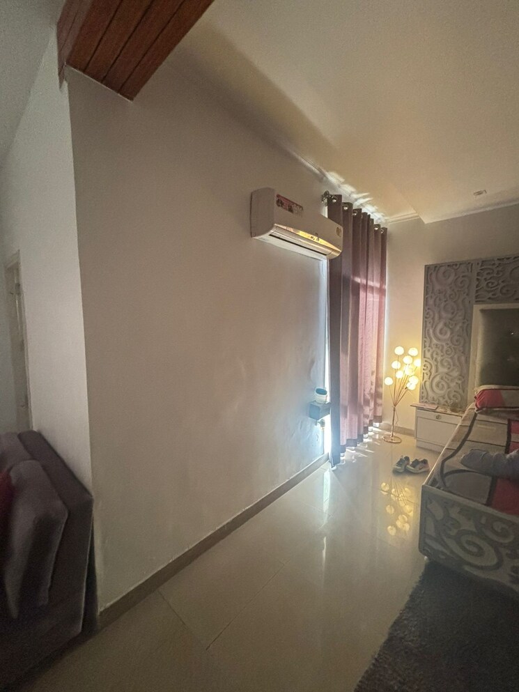 Bathroom, aditya-palm-court 4 Bedroom 1800 Sq.Ft. Apartment In Vip Road Zirakpur 8177890