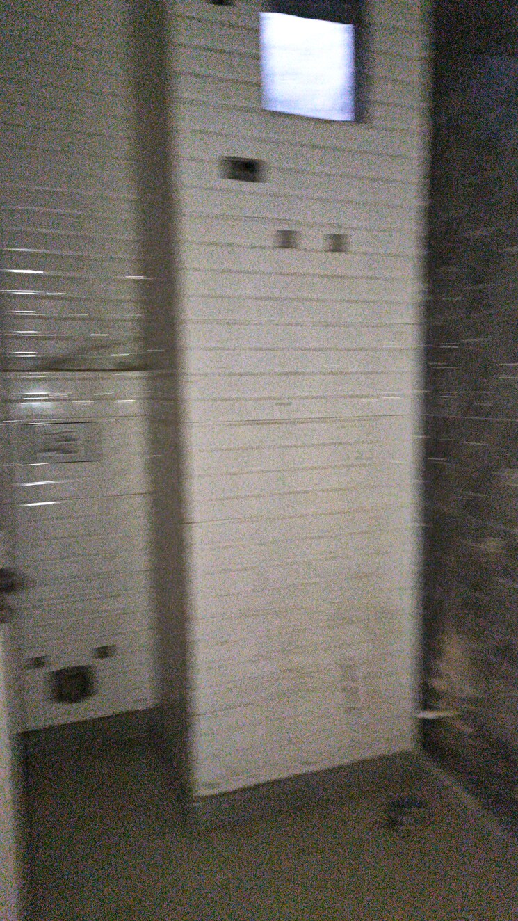 Bathroom, mohan garden 2 Bedroom 50 Sq.Yd. Independent House In Mohan Garden Delhi 8177919