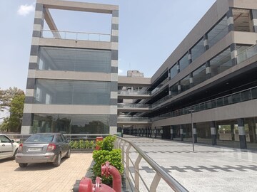  Shop – Exterior View View at Ameya Sapphire 84, Sector 84 - for Sale