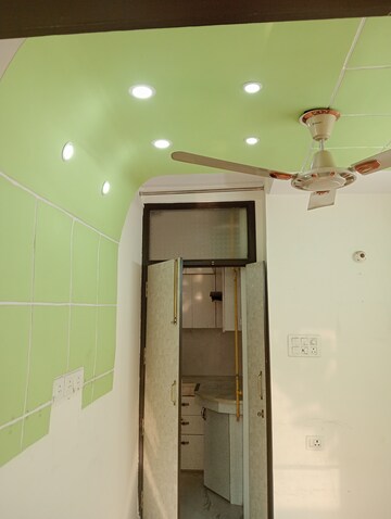 Furnished Amenities in 2 BHK Builder Floor at Govindpuri – for Sale