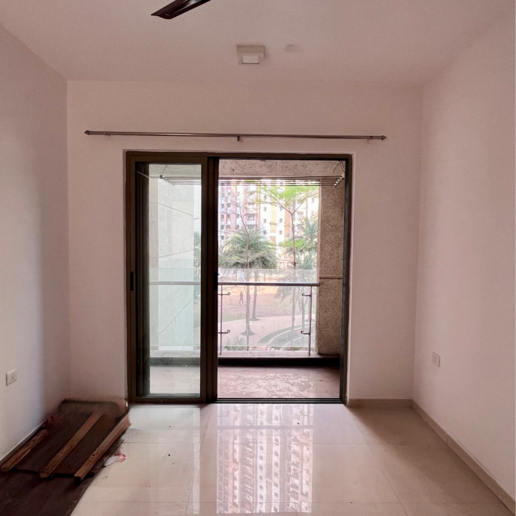 Room, lodha-splendora 3 Bedroom 1045 Sq.Ft. Apartment In Bhayandarpada Thane 8178022