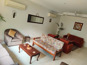 Living Room in 3 BHK Builder Floor at Defence Colony – for Rent