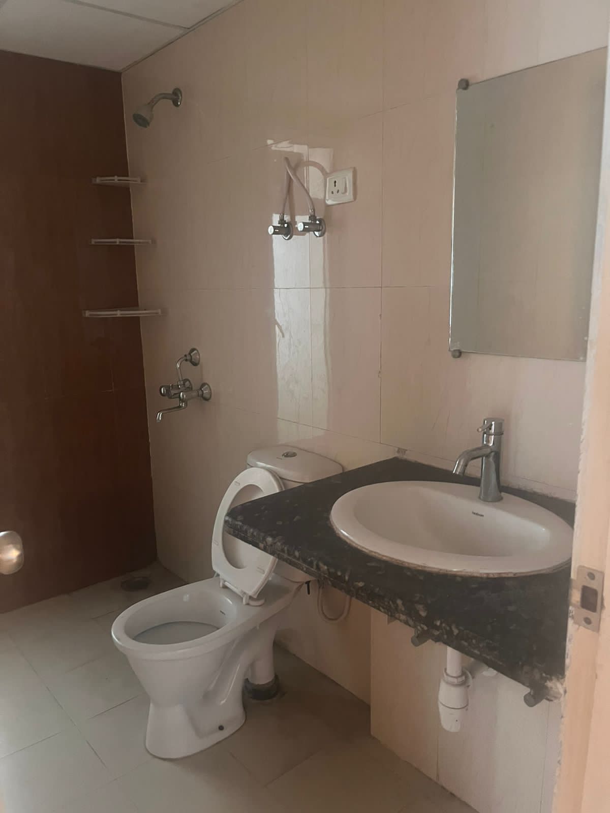 3 BHK + Servant Room 2034 Sq.Ft. Apartment in Ivory County