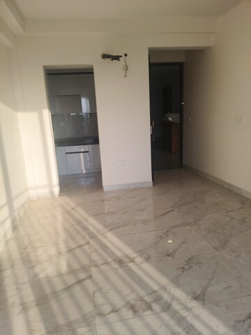 Room in 2 BHK Apartment at M3M Marina, Sector 68 – for Rent