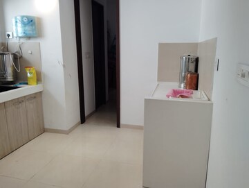 Room in 3.5 BHK Apartment at Gera Isle Royale, Bavdhan – for Rent