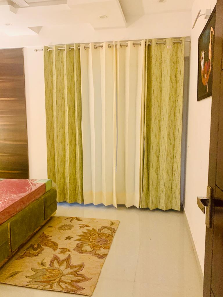 3 BHK + Servant Room 2300 Sq.Ft. Apartment in Malhan View Apartments