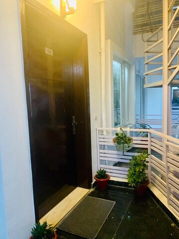 Bedroom in 3 BHK Apartment at Malhan View Apartments, JakhaN-Rajpur Road – for Sale