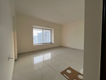 Room in 4 BHK Apartment at Lohia Jain Ra Casa, Bavdhan – for Rent