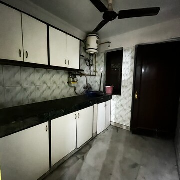 Kitchen in 1.5 BHK Builder Floor at Malviya Nagar – for Rent