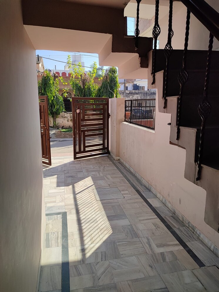 Exterior View, sector 21 2 Bedroom 162 Sq.Yd. Apartment In Sector 21 Panchkula 8178162