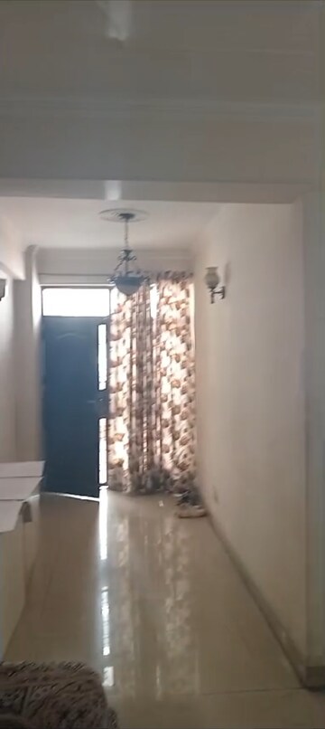 Room in 4 BHK Apartment at Quantum Colonisers Quantum Residency, Raj Nagar Extension – for Sale