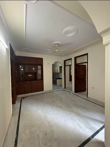 Room in 3 BHK Apartment at Sector 19b Dwarka – for Rent